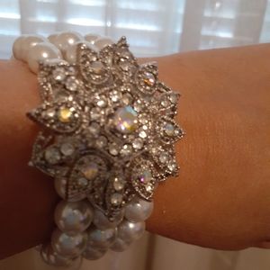 Rhinestones Flower Bracelet
